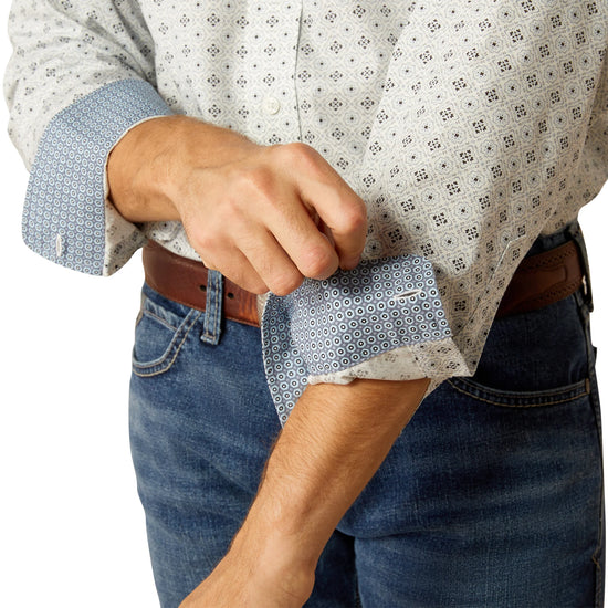 MENS ARIAT WRINKLE FREE LUCCA L/S SHIRT- LIGHT BLUE