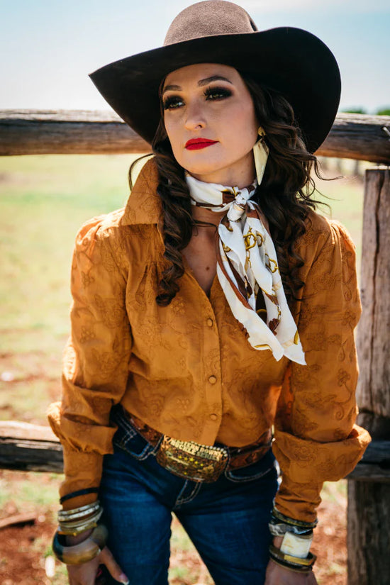 LADIES HITCHLEY AND HARROW L/S LINEN GARMENT