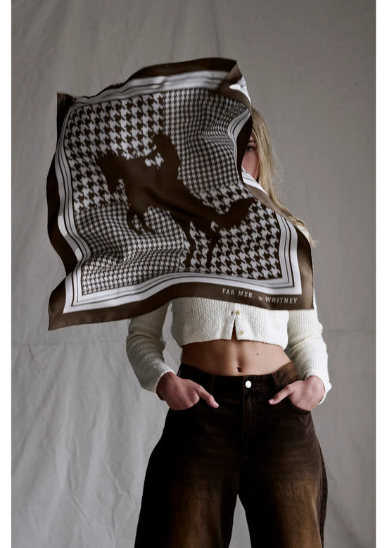 FAR MER SILK BANDANA- HOUNDSTOOTH HORSE CHOCOLATE
