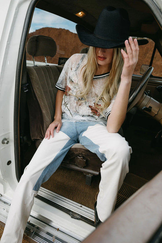 LADIES FAR MER LACE RAGLAN- BUD x BONE