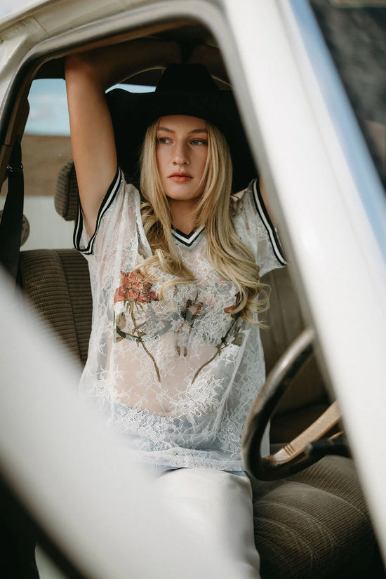 LADIES FAR MER LACE RAGLAN- BUD x BONE