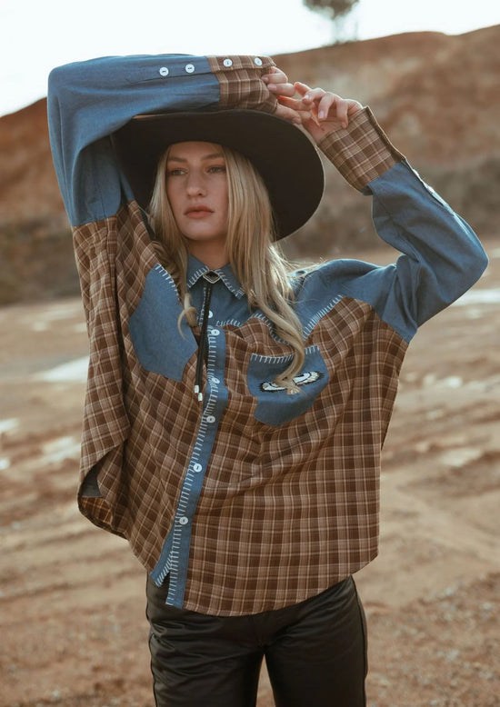 LADIES FAR MER TEXAS YOKE BUTTON UP